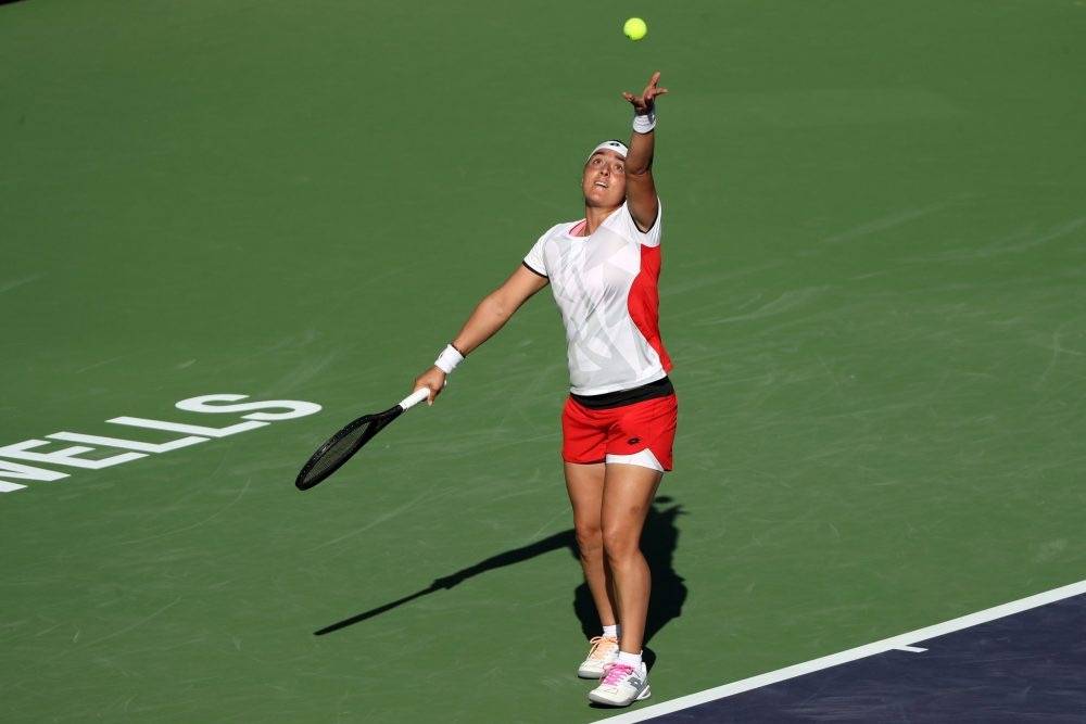 踢球的女孩 踢球的女孩