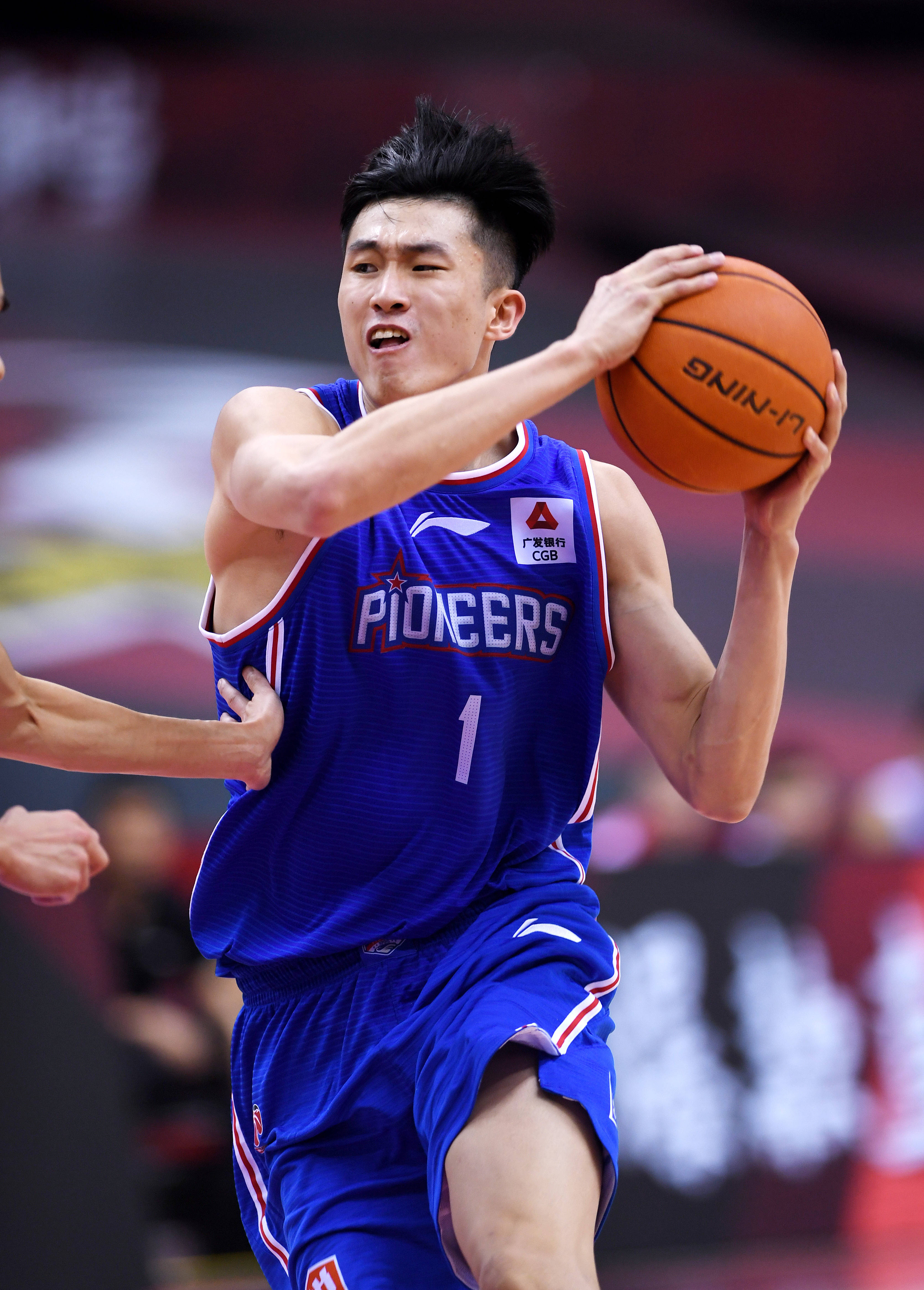 负有实质影 负有实质影